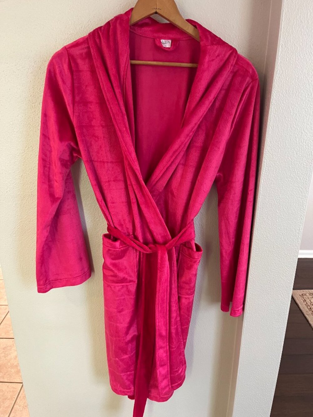 Ulta Beauty Plush Bath Robe in Magenta Pink
